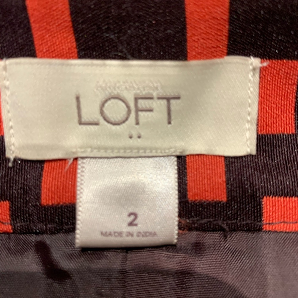 Ann Taylor Loft straight skirt 17” length - Picture 4 of 4